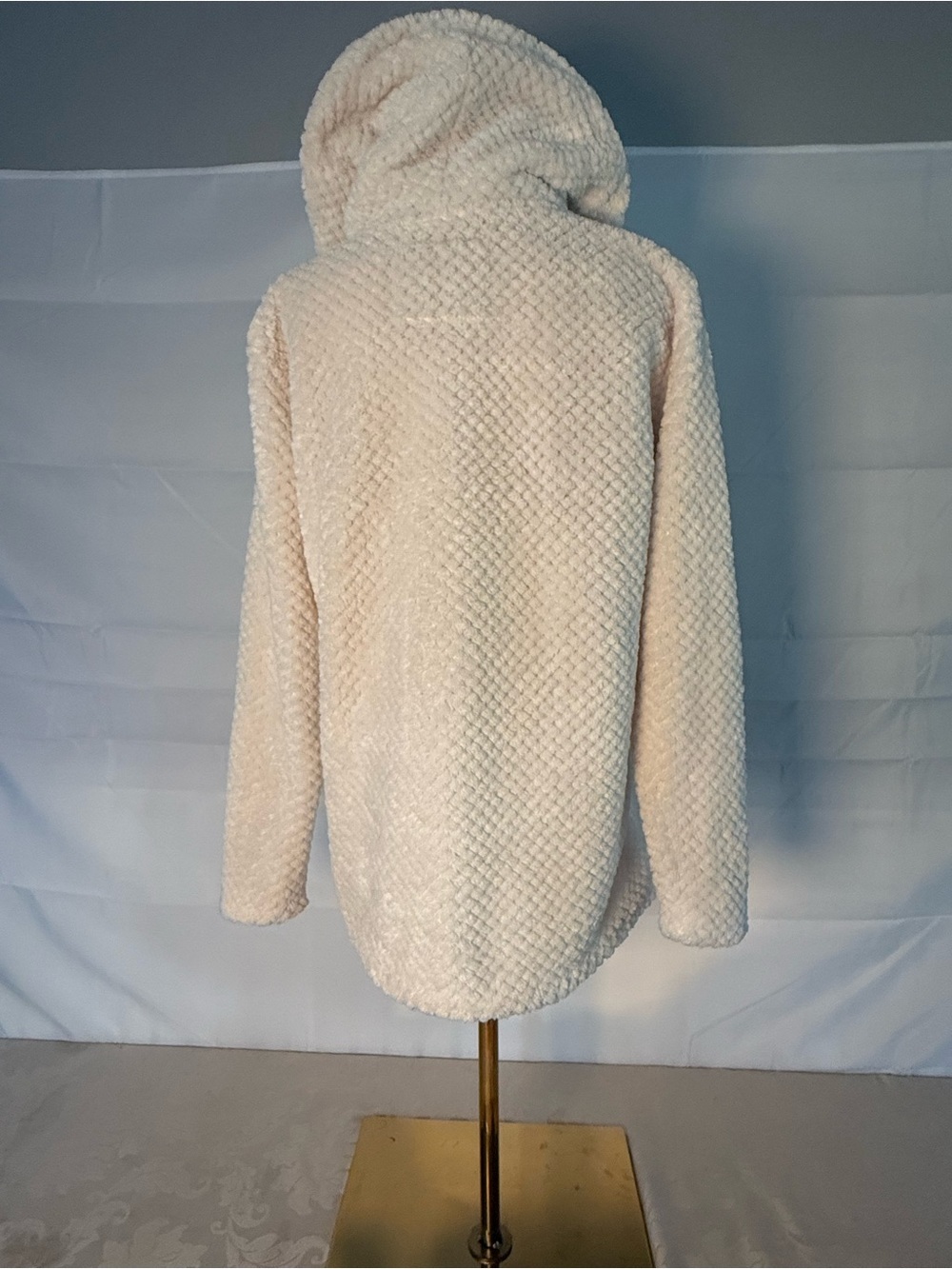 Disney Eeyore Sherpa Hoodie Pullover M I’d Rather Be In Bed Cozy Plush - Picture 4 of 13